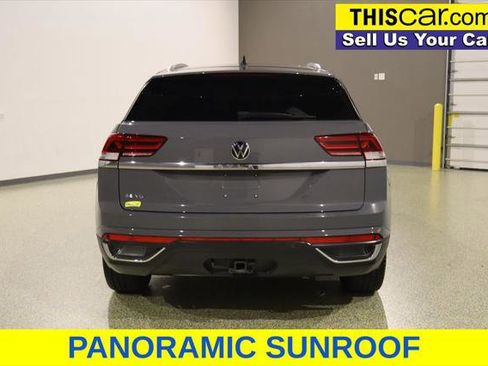 Used 2021 Volkswagen Atlas Cross Sport SE w/ Panoramic Sunroof Package FWD image 7