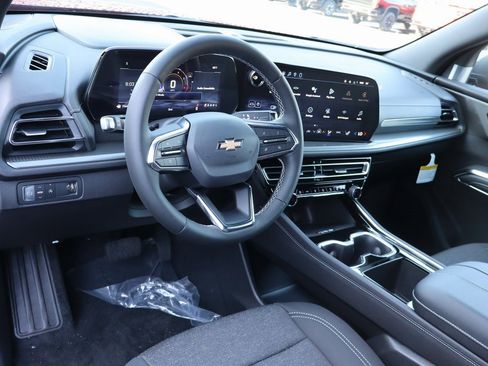 New 2026 Chevrolet Traverse LT w/ Driver Confidence Package image 5