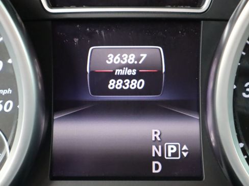 Used 2015 Mercedes-Benz ML 400 4MATIC image 44