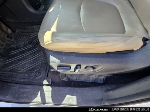 Used 2022 Toyota Sienna XLE FWD image 12