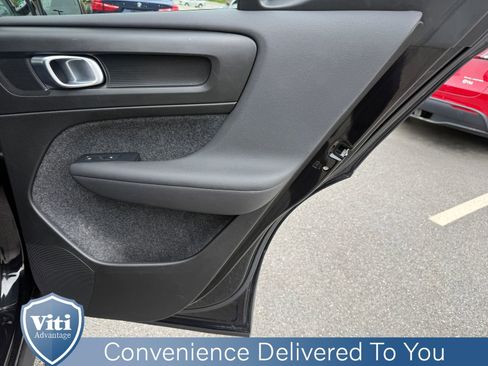 Certified 2024 Volvo XC40 B5 Plus w/ Protection Package Premier AWD/4WD image 26
