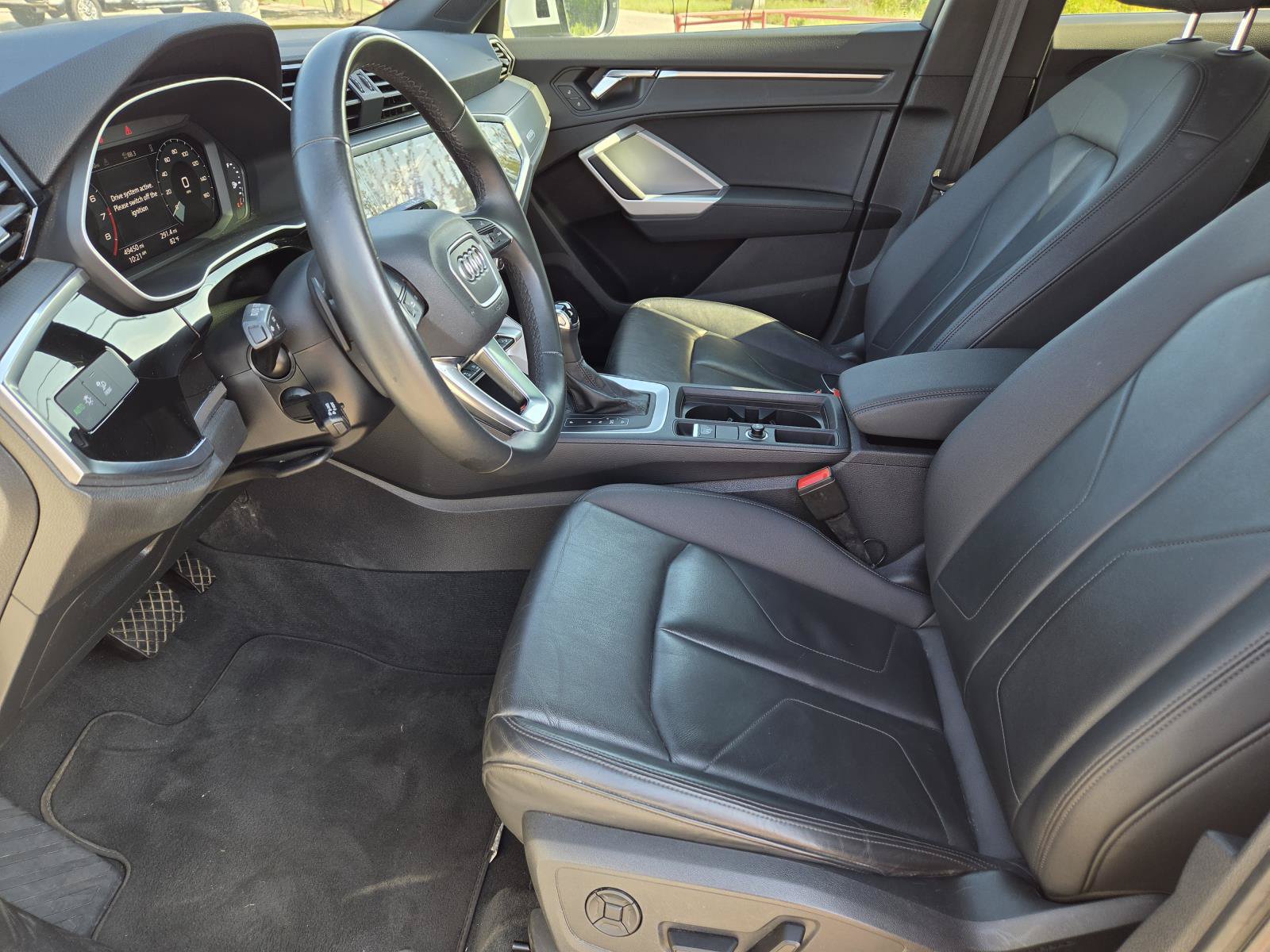 Used 2025 Audi Q3 2.0T Premium AWD/4WD image 27