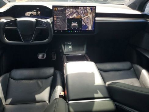 Used 2023 Tesla Model X Standard Range image 13