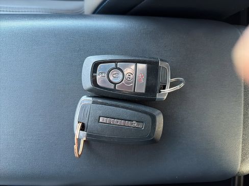 Used 2021 Ford Bronco Wildtrak image 51