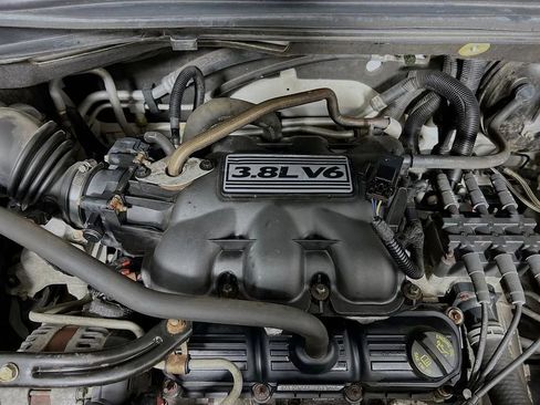 Used 2010 Chrysler Town & Country Touring w/ Family Value Group image 29