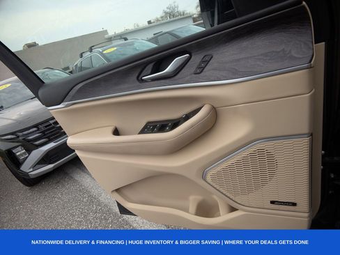 Used 2023 Jeep Grand Cherokee 4WD 4xe w/ Luxury Tech Group II image 33