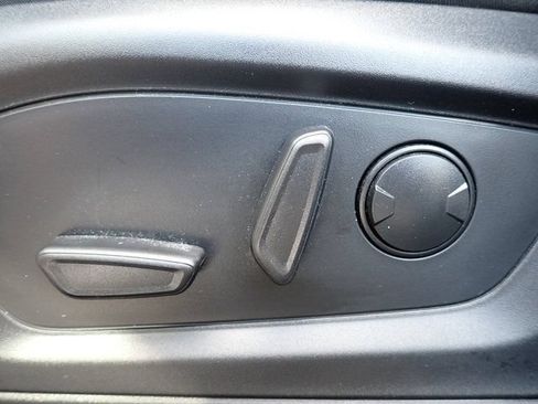 Certified 2025 Ford Explorer Active AWD/4WD image 25