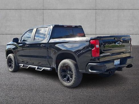 Used 2021 Chevrolet Silverado 1500 LT Trail Boss w/ Convenience Package II AWD/4WD image 6