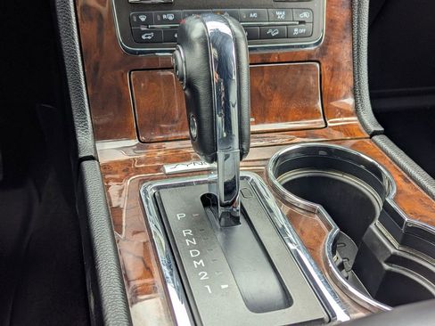 Used 2016 Lincoln Navigator L Select image 20