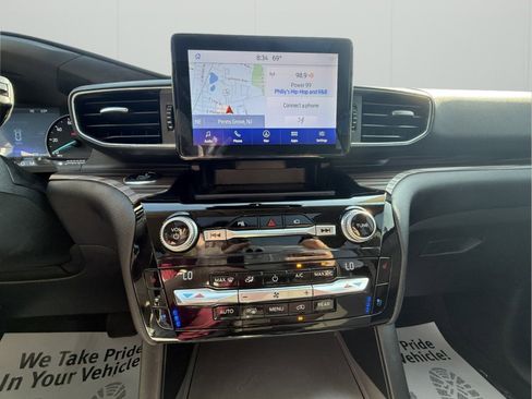 Used 2021 Ford Explorer Limited w/ Hybrid Equipment Group 310A image 16