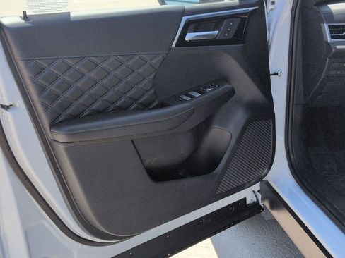 New 2026 Nissan Rogue Platinum AWD/4WD image 13