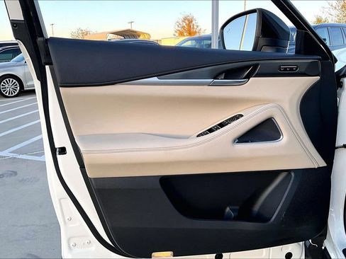 Used 2025 INFINITI QX60 Luxe image 23