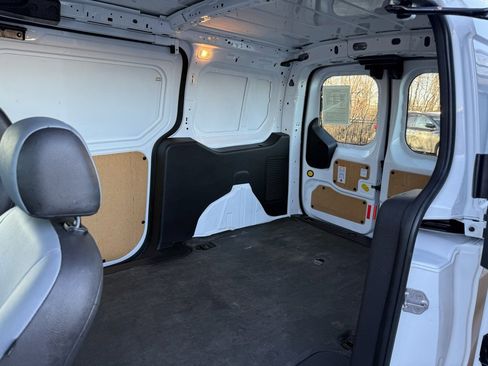 Used 2018 Ford Transit Connect XL image 27