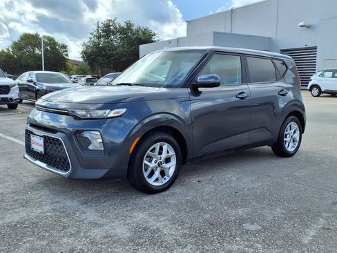 Used 2022 Kia Soul LX w/ Technology Package FWD image 21