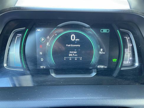 Used 2020 Hyundai Ioniq Limited FWD image 10