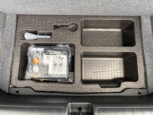 Used 2018 Honda Accord Touring image 65