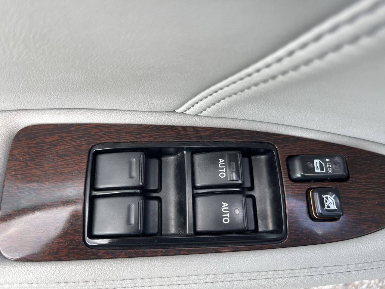 Used 2008 Toyota Avalon XLS FWD image 34