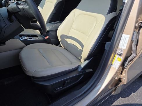 Used 2021 Ford Escape SEL w/ Technology Package AWD/4WD image 25