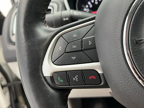 Used 2019 Jeep Compass Limited w/ Safety & Security Group FWD image 18