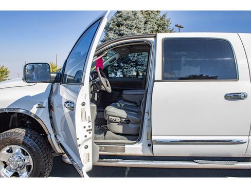 Used 2007 Dodge Ram 2500 Truck Laramie w/ Protection Group AWD/4WD image 27