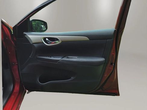 Used 2015 Nissan Sentra SV w/ Cold Weather Package FWD image 13