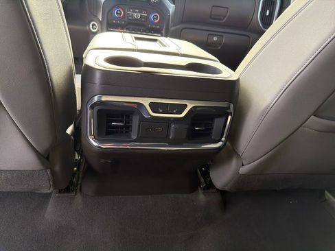 Used 2021 Chevrolet Silverado 1500 LTZ image 28