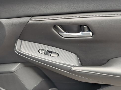 Used 2025 Nissan Sentra SV w/ All-Weather Package FWD image 21