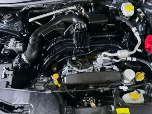 Used 2024 Subaru Crosstrek 2.0i Premium image 30