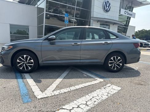 Certified 2024 Volkswagen Jetta S FWD image 29