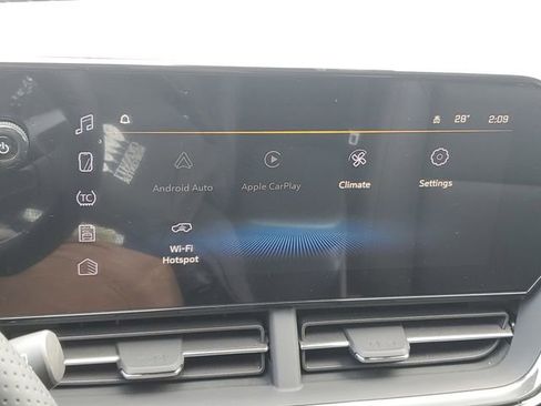 New 2026 Chevrolet Trax RS w/ Sunroof Package FWD image 27