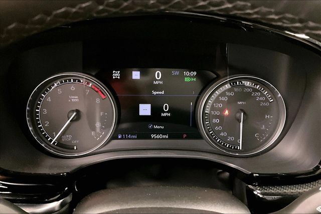 Used 2024 Cadillac XT6 Sport w/ Technology Package AWD/4WD image 29
