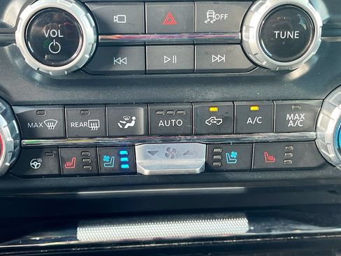 Used 2025 Ford F150 Lariat w/ Equipment Group 502A High AWD/4WD image 21