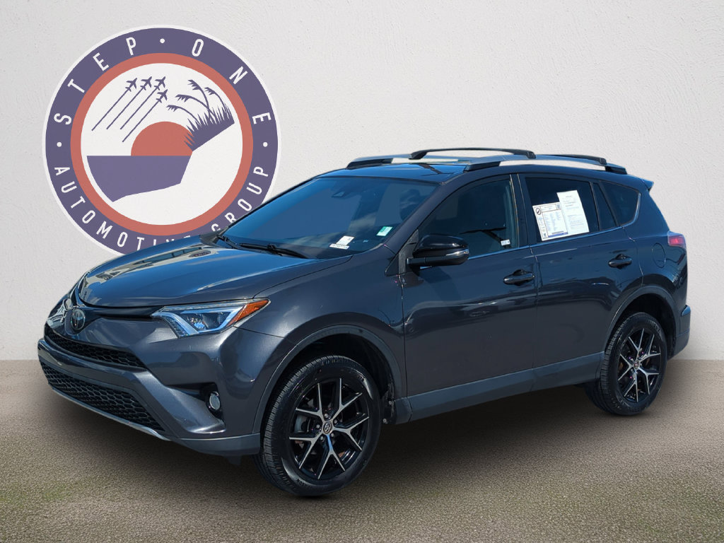 Used 2018 Toyota RAV4 SE w/ Power Extra Value Package FWD image 1