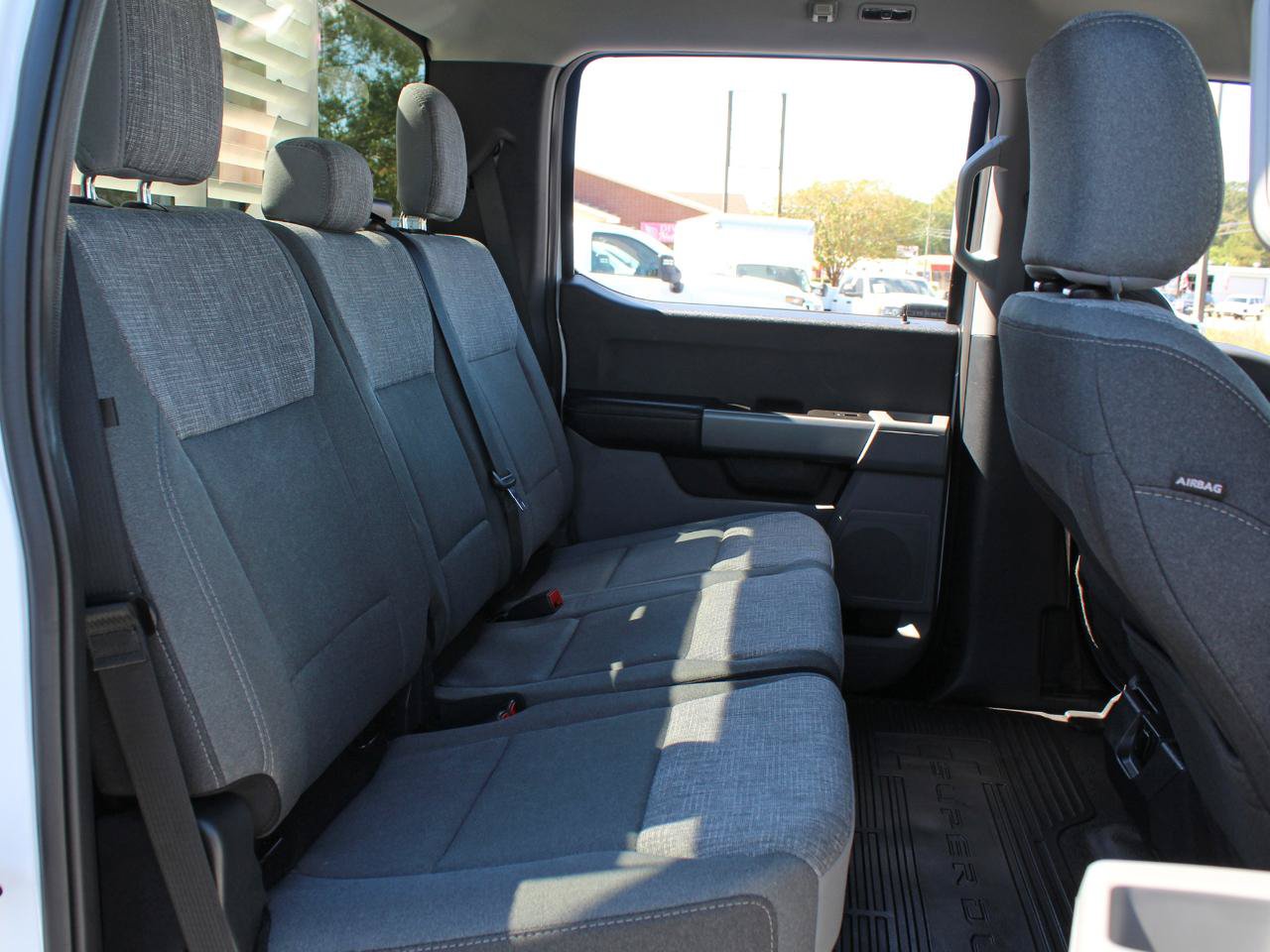 Used 2024 Ford F350 XLT w/ FX4 Off-Road Package AWD/4WD image 39