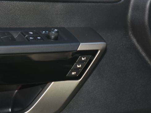 Used 2025 Toyota Tundra Limited image 11