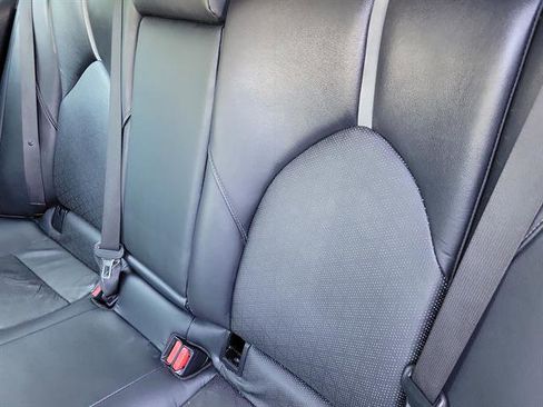 Used 2018 Toyota Camry XSE FWD image 8