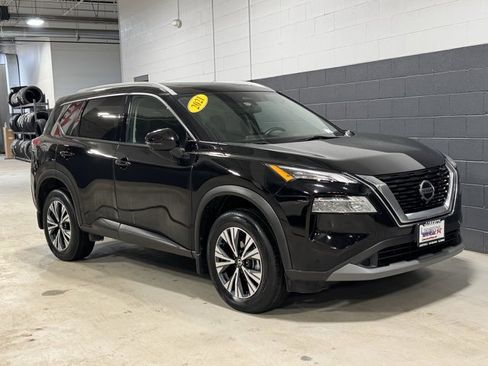 Used 2021 Nissan Rogue SV w/ Premium Package image 5