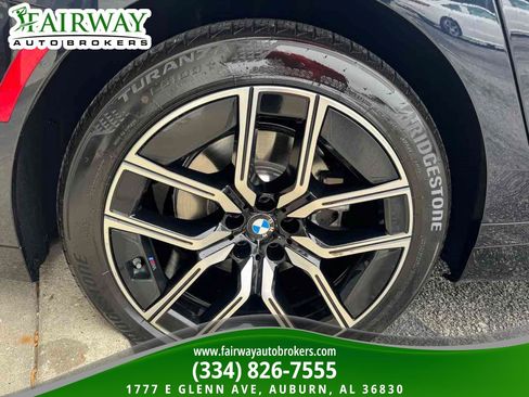 Used 2025 BMW 740i xDrive AWD/4WD image 33