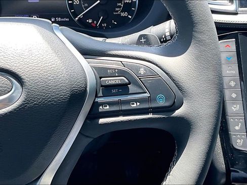 Used 2023 INFINITI QX50 Sport AWD/4WD image 29