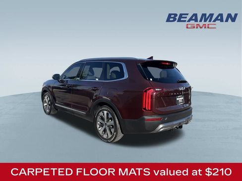 Used 2022 Kia Telluride EX w/ EX Premium Package FWD image 5