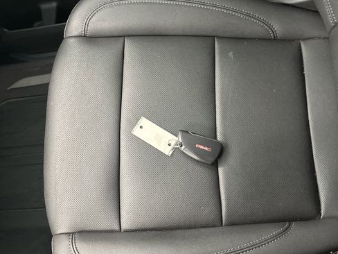 Used 2024 GMC Sierra 1500 SLT w/ SLT Convenience Package image 50