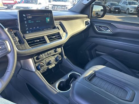 Used 2024 Chevrolet Tahoe Z71 w/ Luxury Package image 31