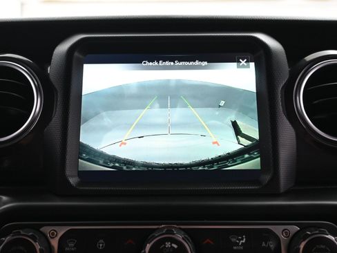 Used 2021 Jeep Wrangler Unlimited Rubicon w/ Dual Top Group image 29