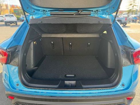 New 2025 Chevrolet Trax RS w/ Sunroof Package image 15