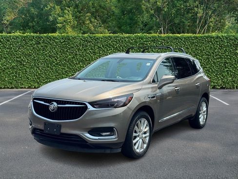 Used 2020 Buick Enclave Essence w/ Sound and Sites Package AWD/4WD image 8