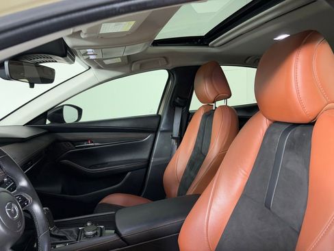 Used 2024 MAZDA MAZDA3 s image 18