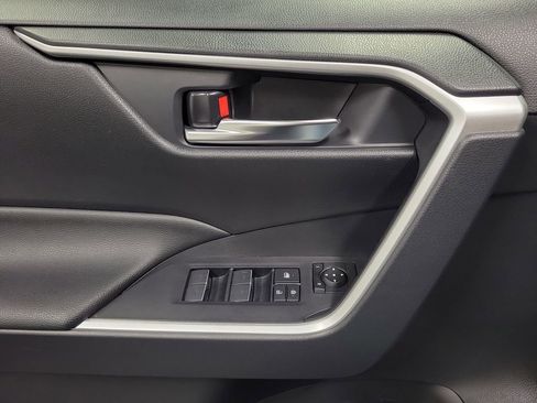 Used 2023 Toyota RAV4 XLE image 20