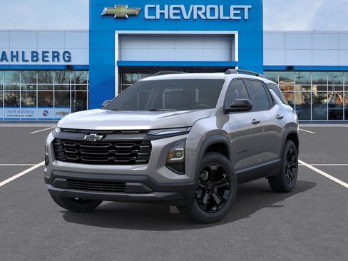 New 2026 Chevrolet Equinox LT w/ Convenience Package II FWD image 30