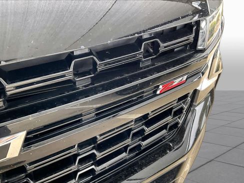 Used 2024 Chevrolet Tahoe Z71 w/ Luxury Package AWD/4WD image 29