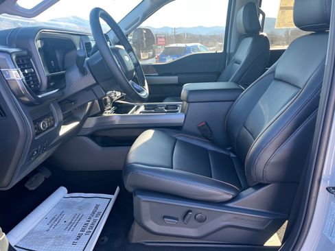 New 2026 Ford F250 Lariat w/ Tremor Off-Road Package image 17